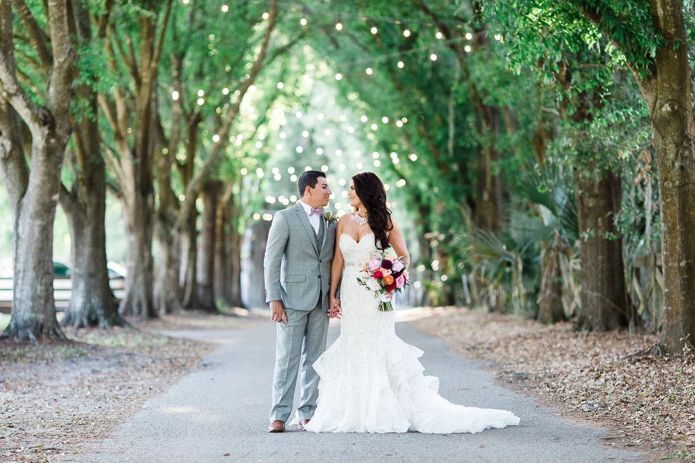 Lakeland-barn-wedding-at-white-horse-ranch-66.jpg