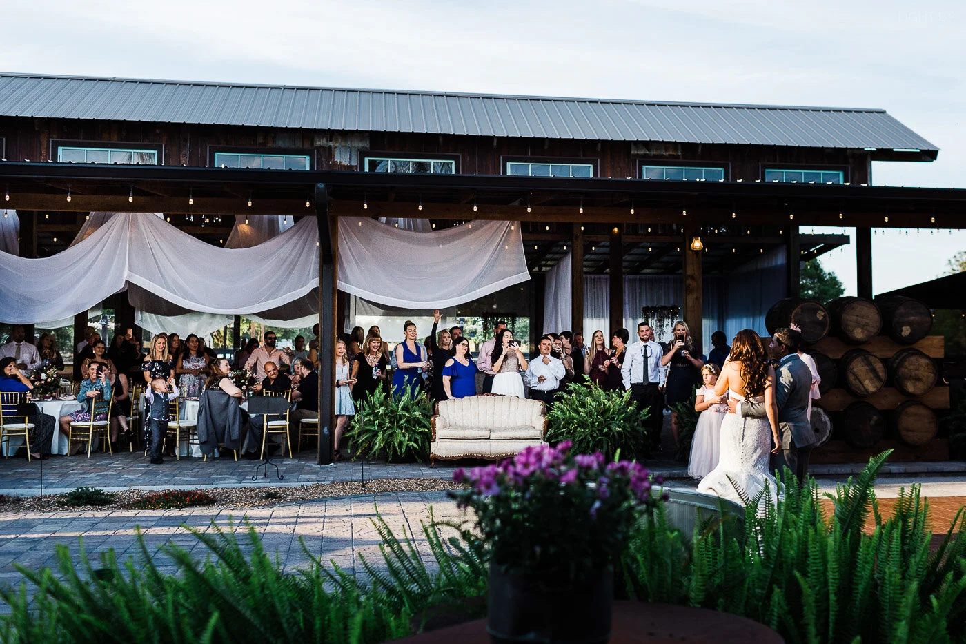 Lakeland-barn-wedding-at-white-horse-ranch-79.jpg