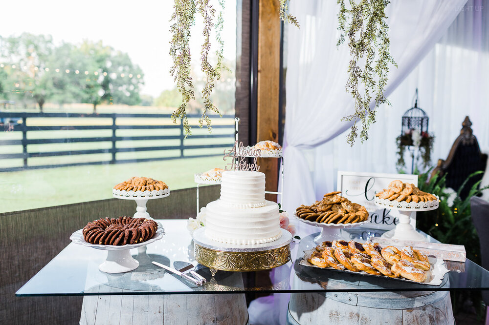 Lakeland-barn-wedding-at-white-horse-ranch-88.jpg