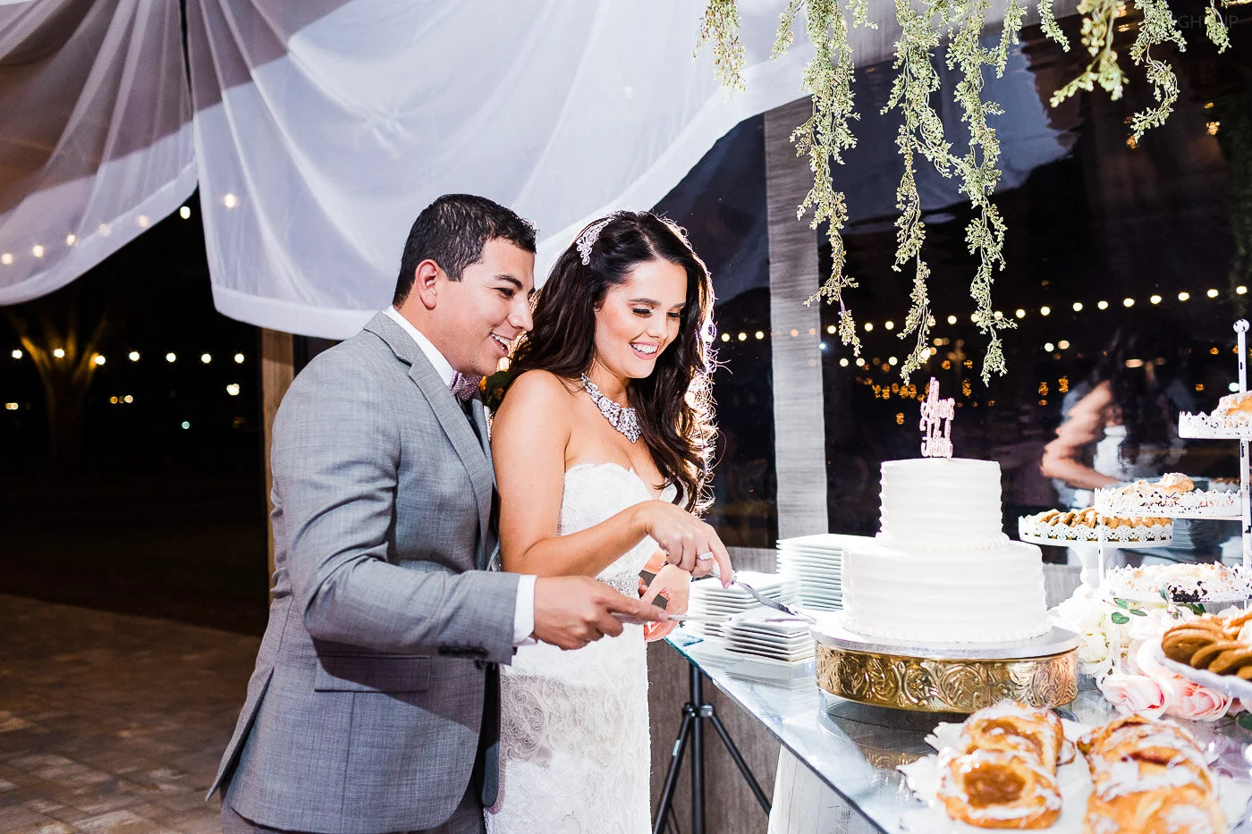 Lakeland-barn-wedding-at-white-horse-ranch-106.jpg