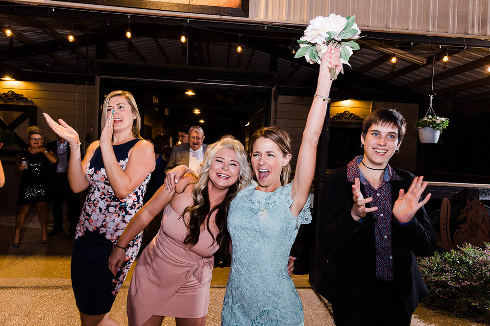 Lakeland-barn-wedding-at-white-horse-ranch-112.jpg