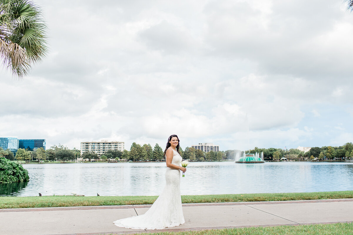 310-Lakeside-Wedding-downtown-orlando-34.jpg