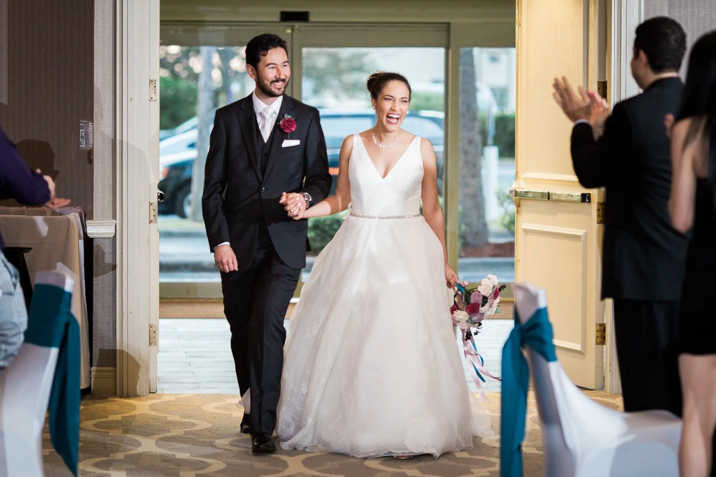 candid wedding photos-10.jpg