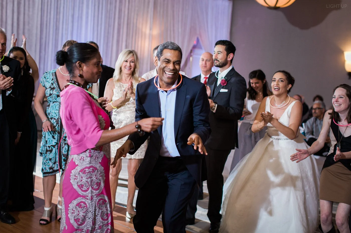 candid wedding photos-24.jpg