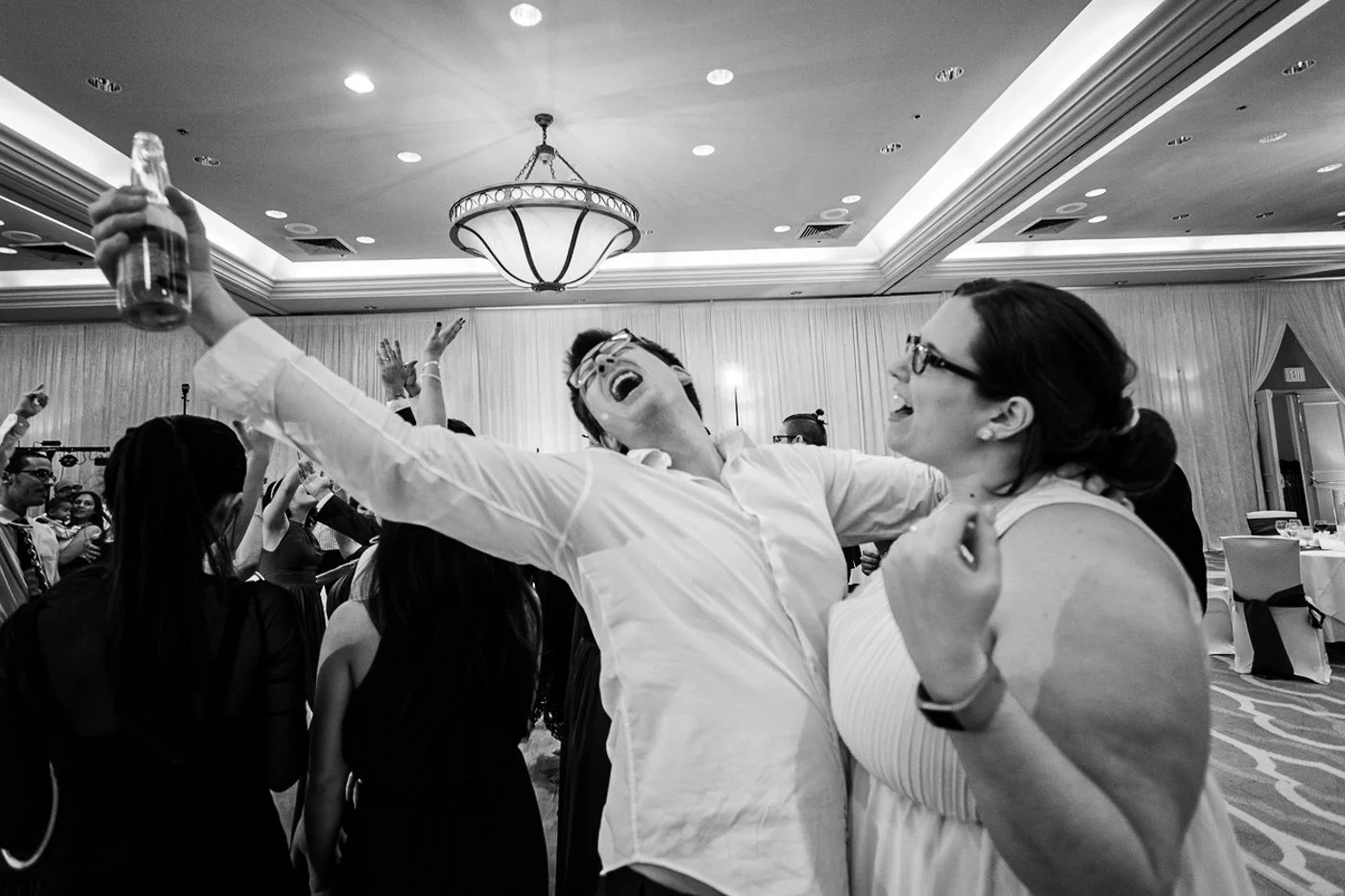 candid wedding photos-30.jpg