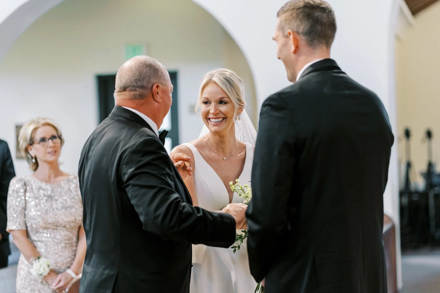 candid wedding photos-66.jpg