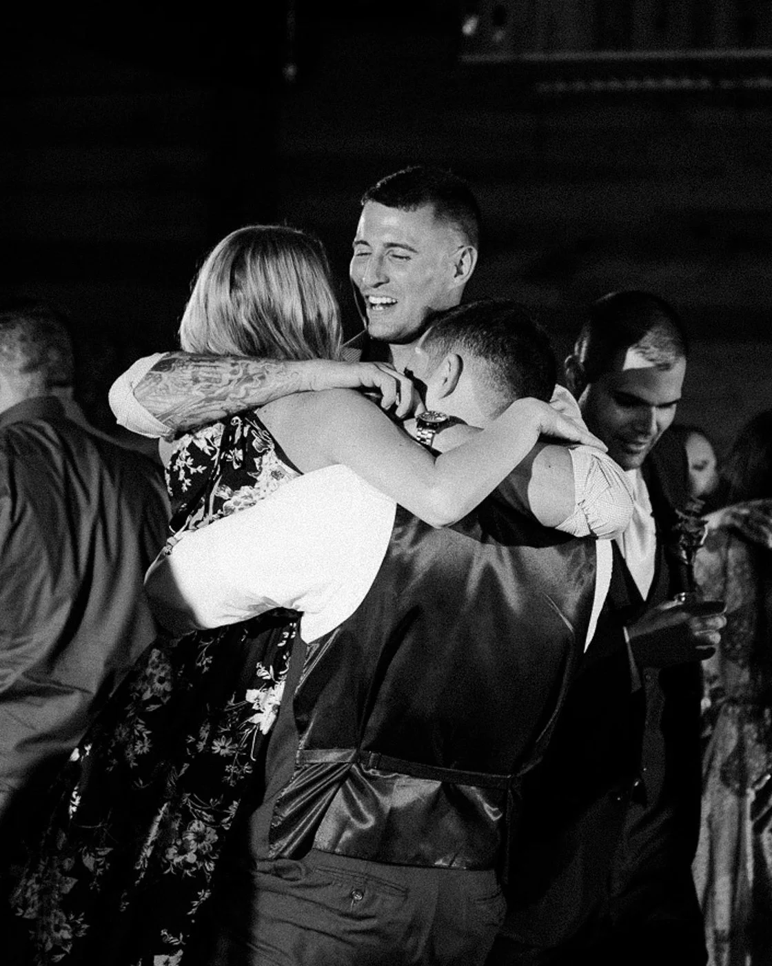 candid wedding photos-77.jpg