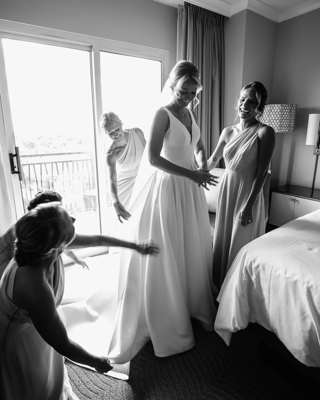 candid wedding photos-98.jpg