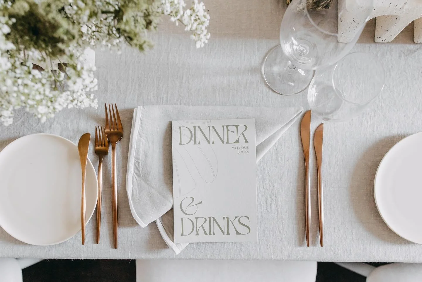 Details are my thing and it&rsquo;s a delightful feast when all the details are so prefect. 

Captures from the State Buildings Wedding Open Day last year. 

Styling: @tiffanykeal_cs 
Flowers: @foxandrabbit_ 
Stationery: @paperfusiondesign 
Cake: @th