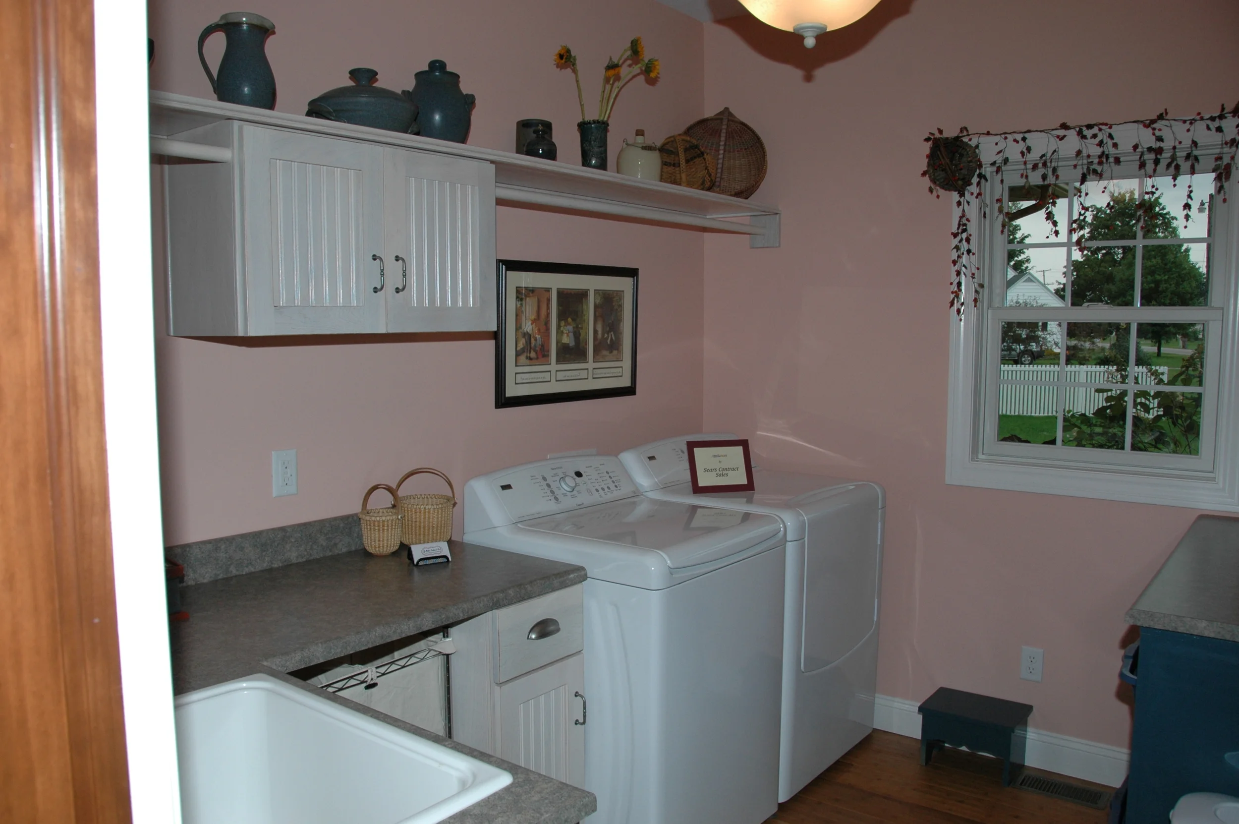 BUILDER'S PICTURE INSIDE 011.JPG