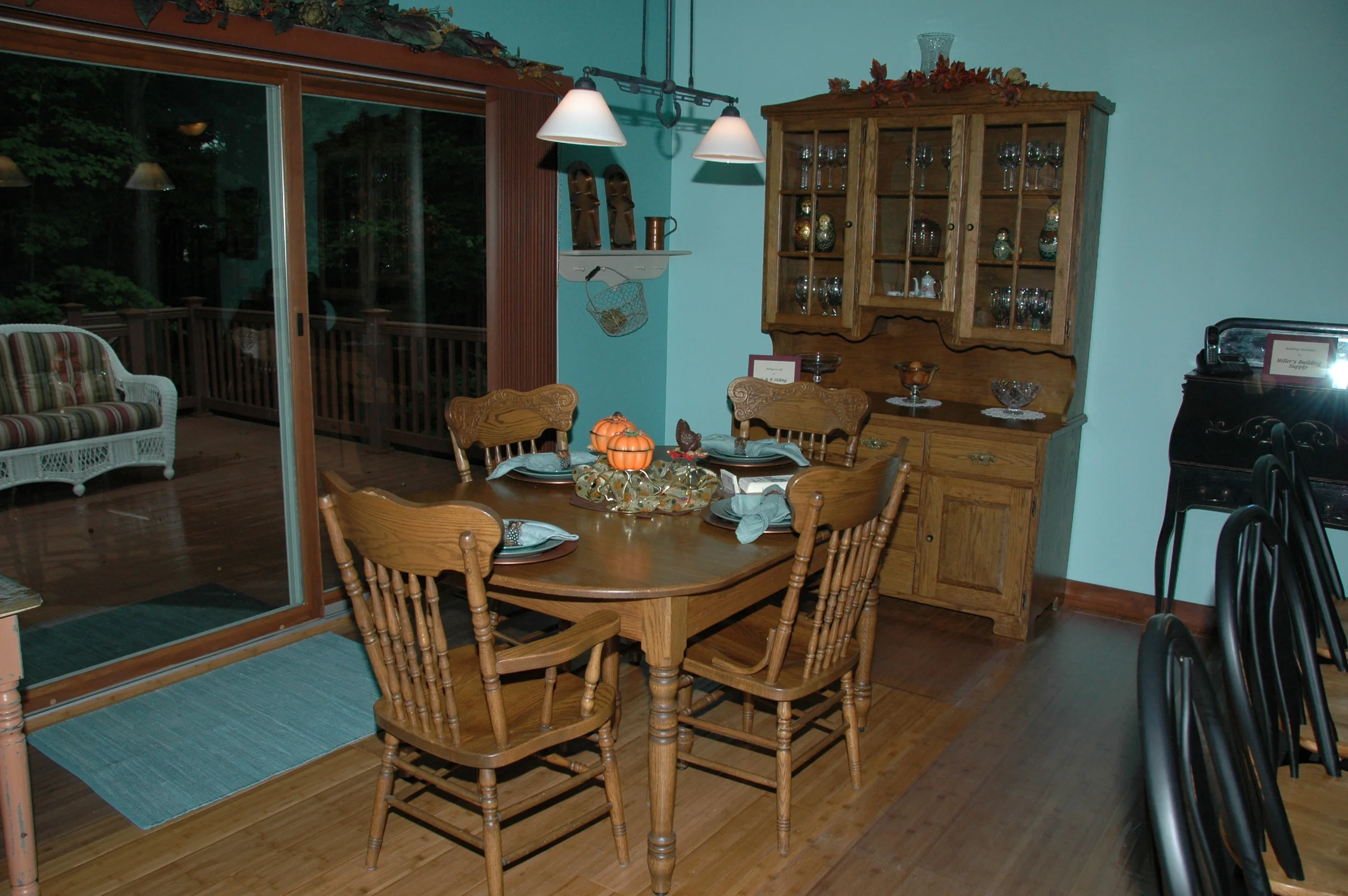 BUILDER'S PICTURE INSIDE 027.JPG