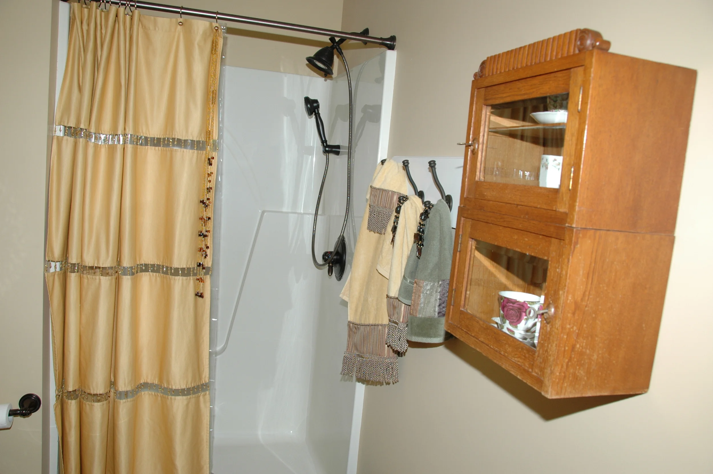 BUILDER'S PICTURE INSIDE 095.JPG