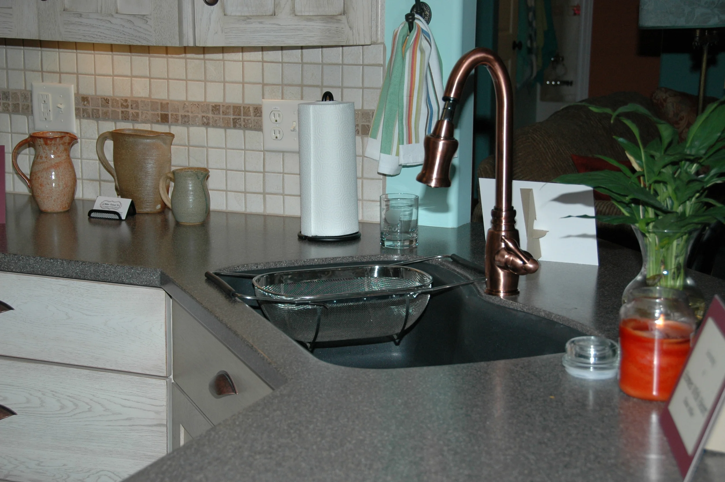 BUILDER'S PICTURE INSIDE 103.JPG