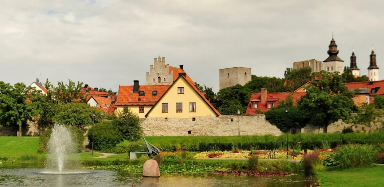 Almedalen+cropped.jpg