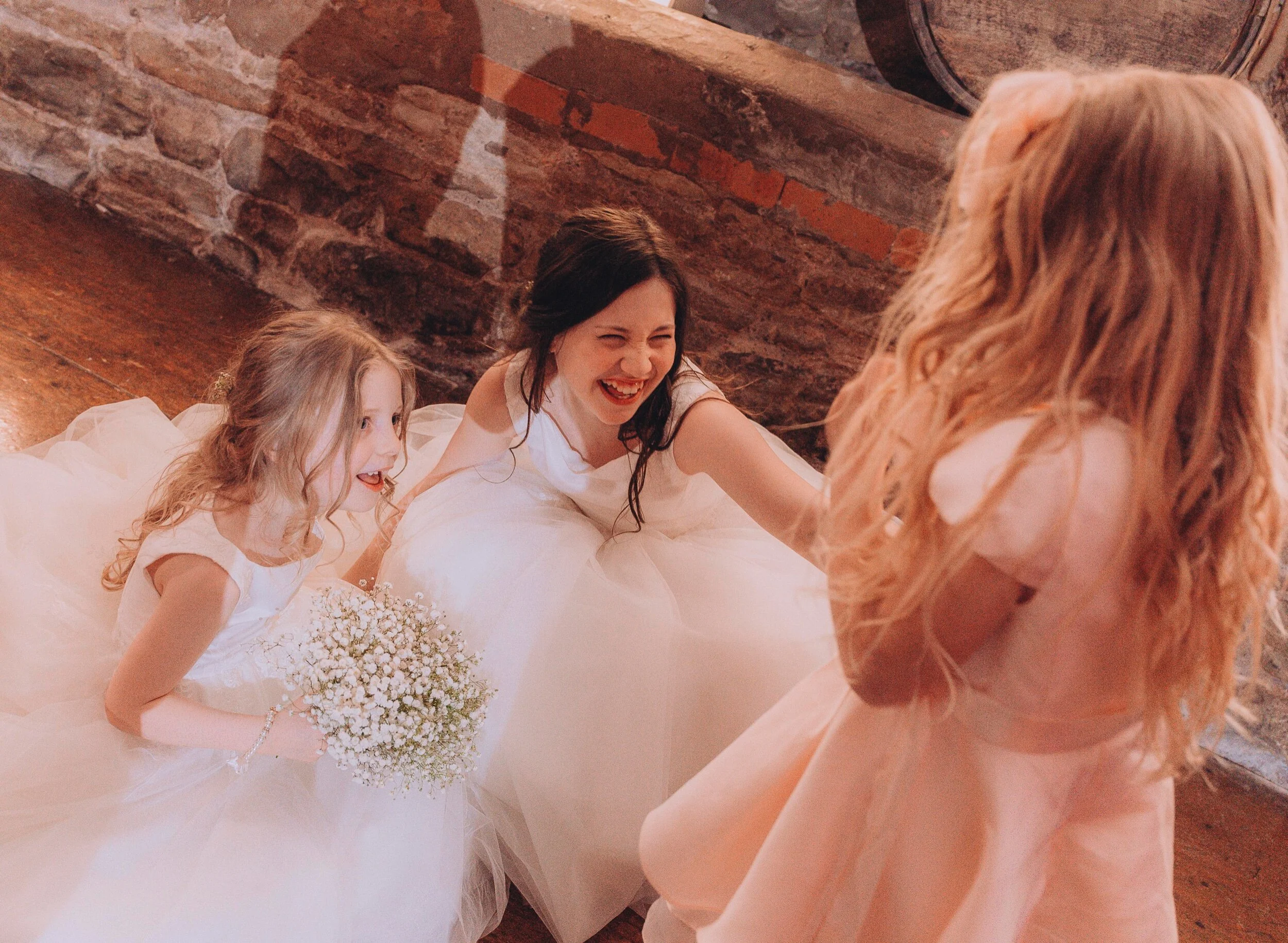 sarah and Bryan dancing_20.jpeg