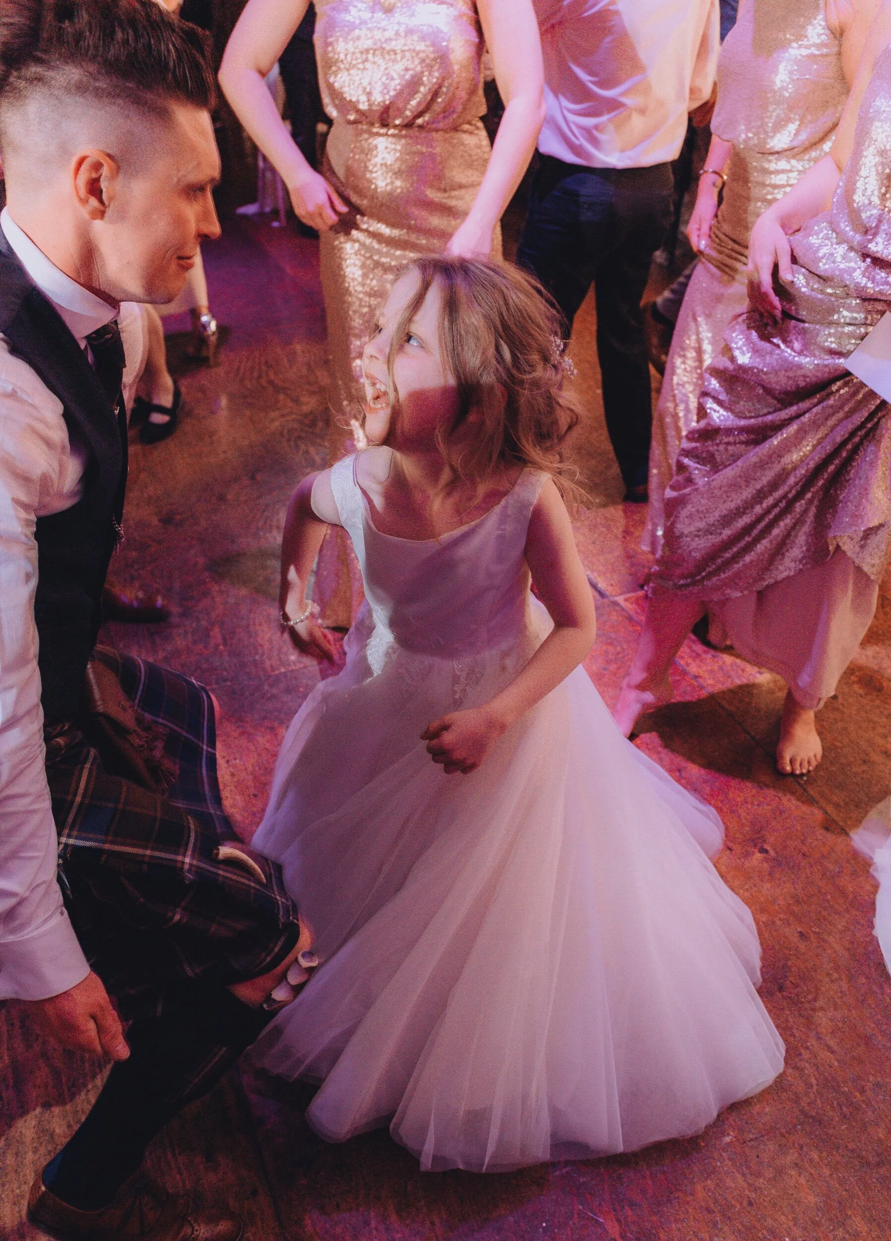 sarah and Bryan dancing_26.jpeg