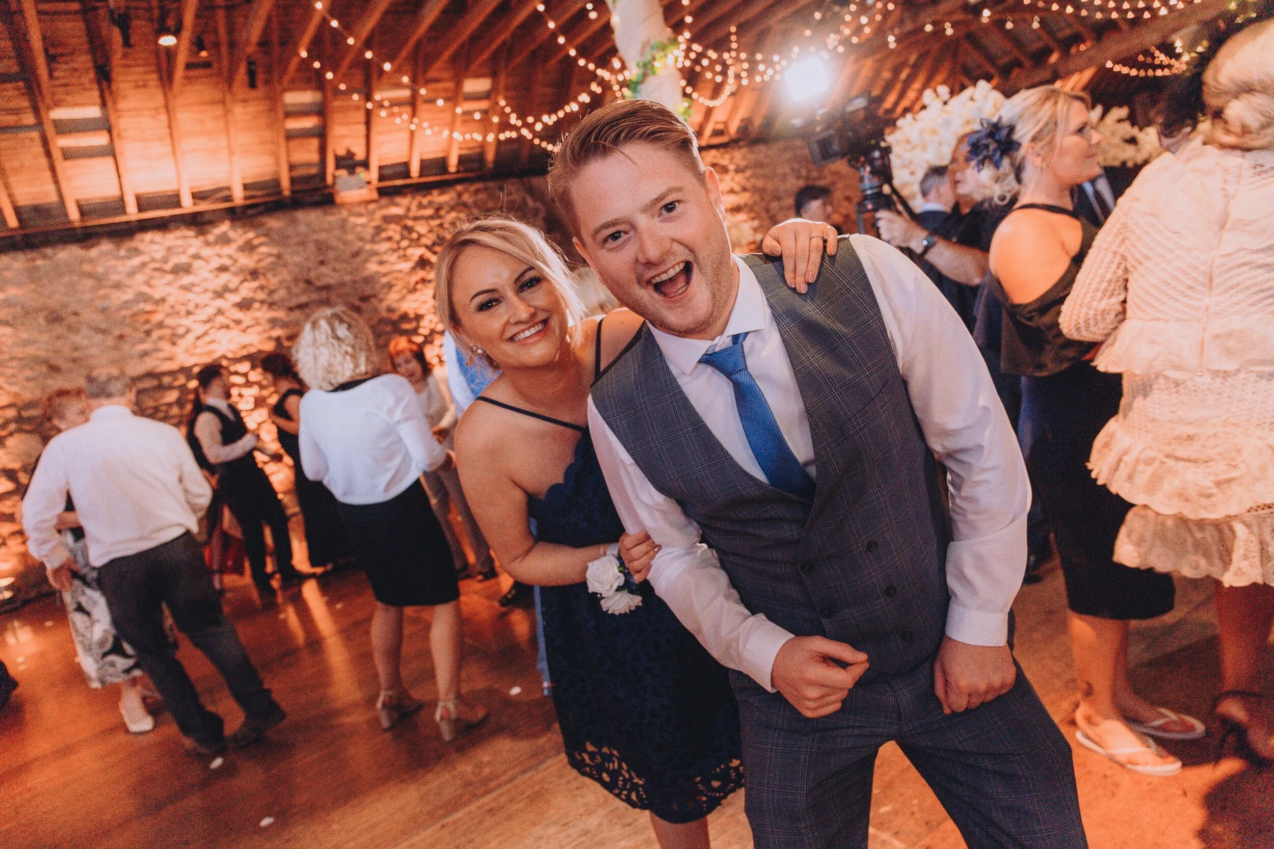 sarah and Bryan dancing_12.jpeg