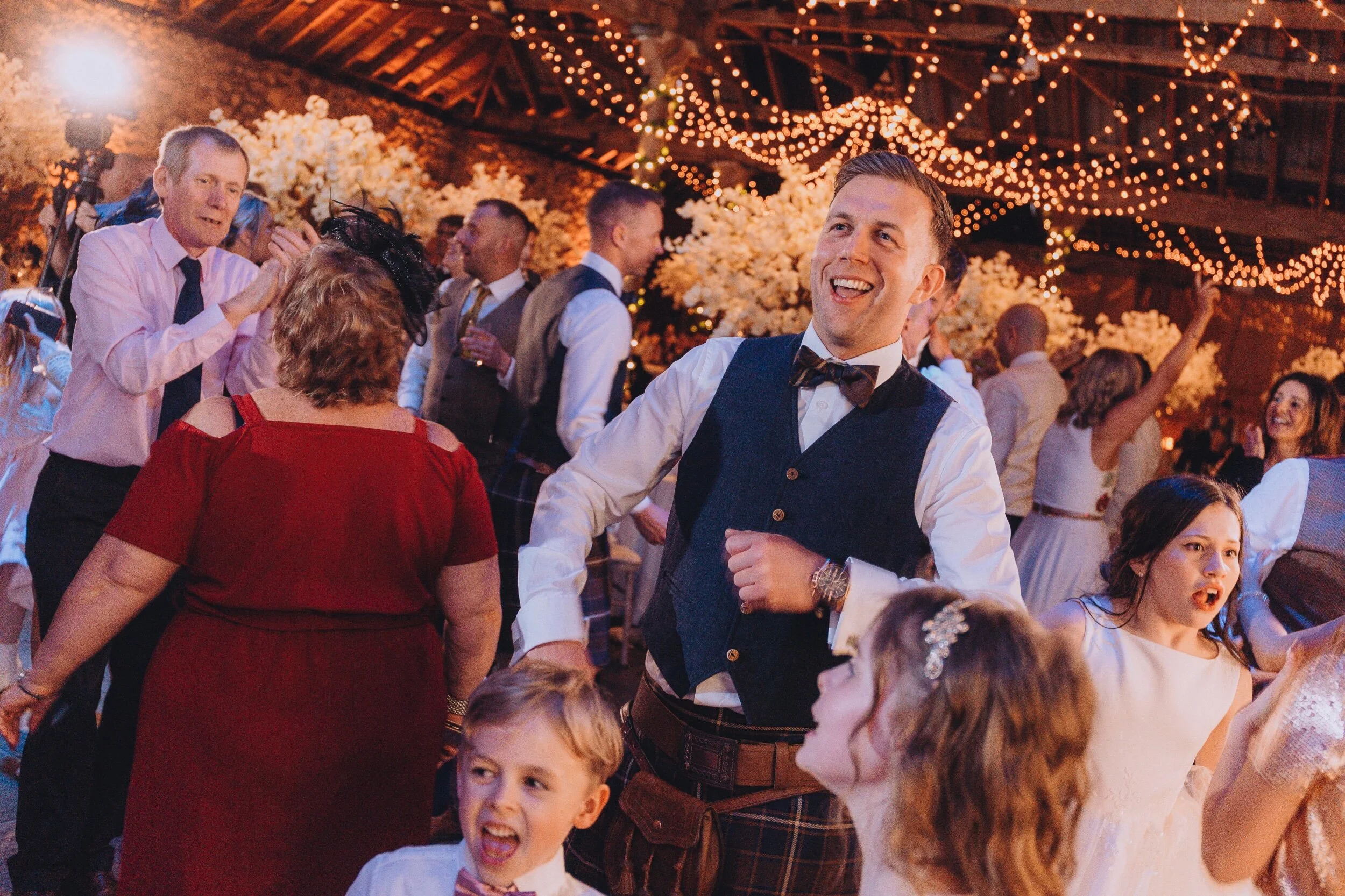 sarah and Bryan dancing_5.jpeg