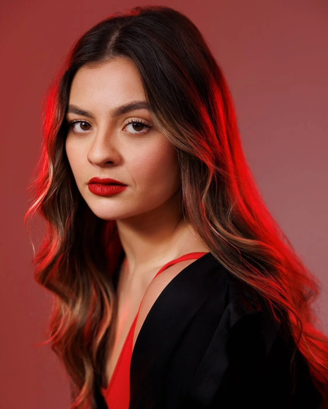 Some more red with @chloeestevens 💃🏻📸

#red #photography #portraits #headshots #glasgow #portraitphotography