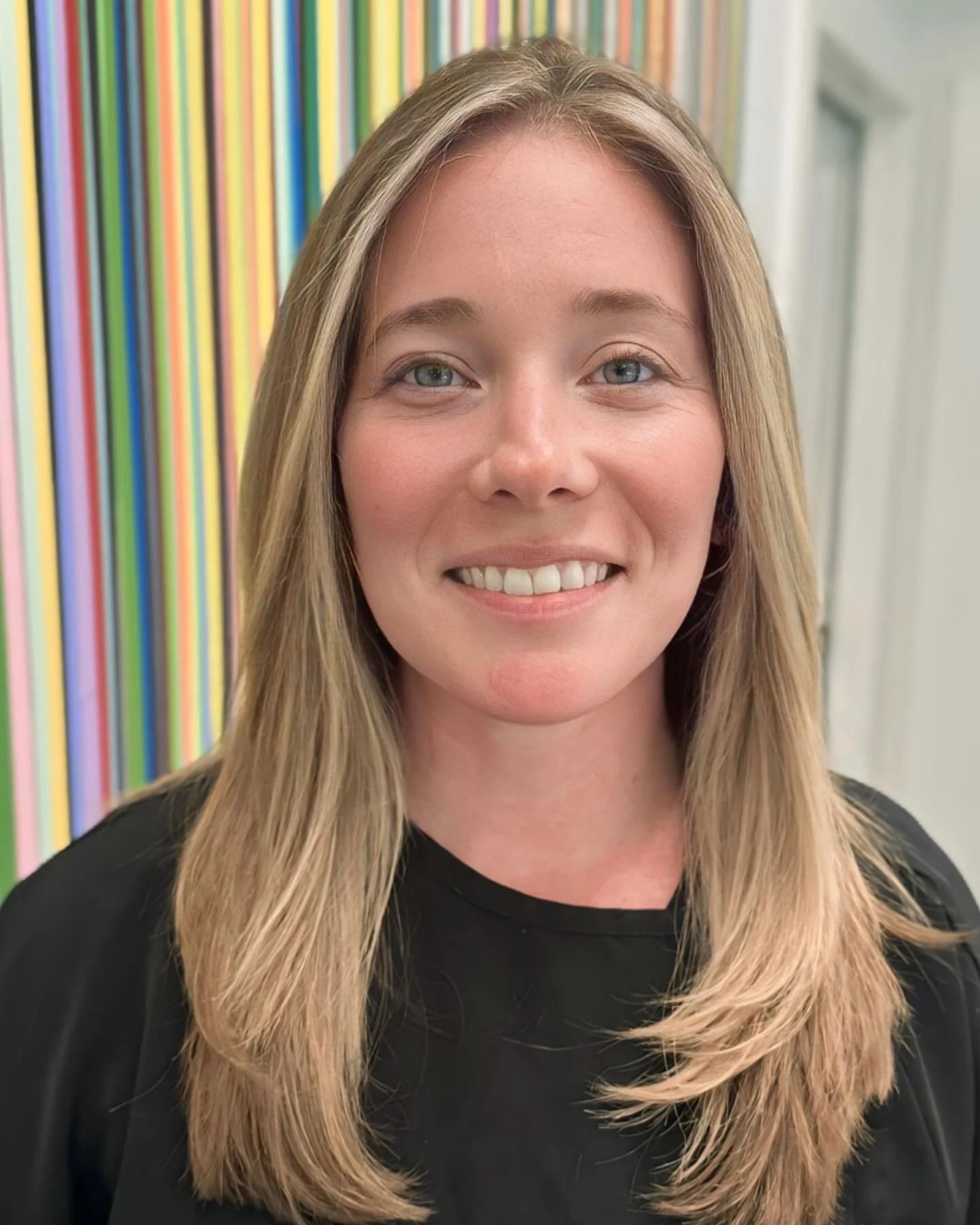 Beautiful, #balayage refresh along with a haircut and blowdry! 

Weekend ready!

highlights by- Jamie
Haircut &amp; style by- Maria 
⁣
.⁣
.⁣
.⁣
.⁣
.⁣
#thetimothypammentsalon #madisonct 
#balayage #balayaged #balayagehighlights #balayagespecialist #bl