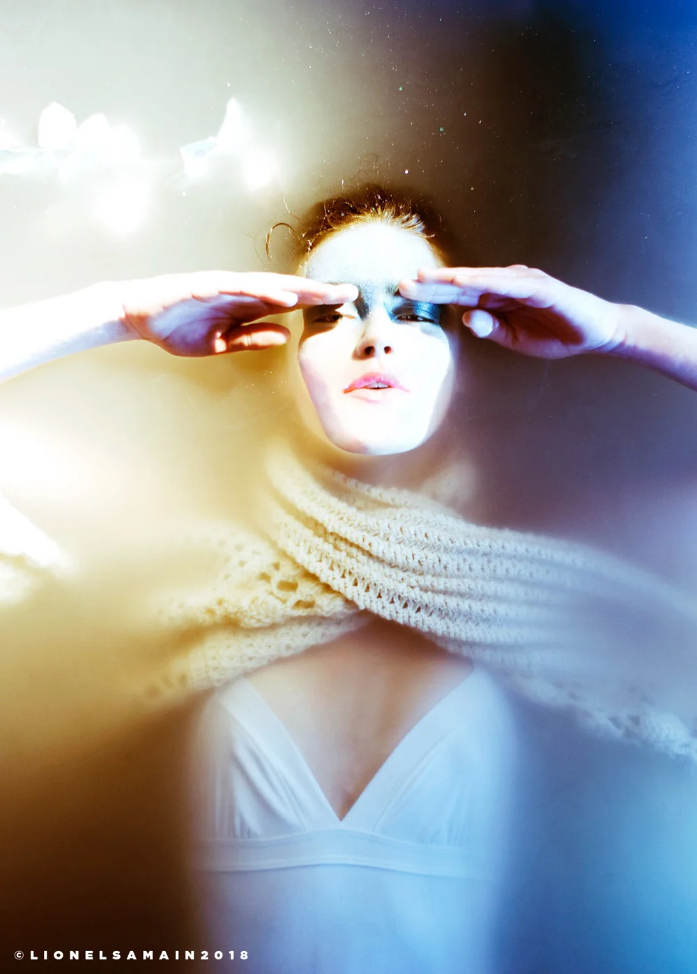 Model: Daphne Velghe. Styled by Sandrine Duprez, H&Mup: Steven Raes.
