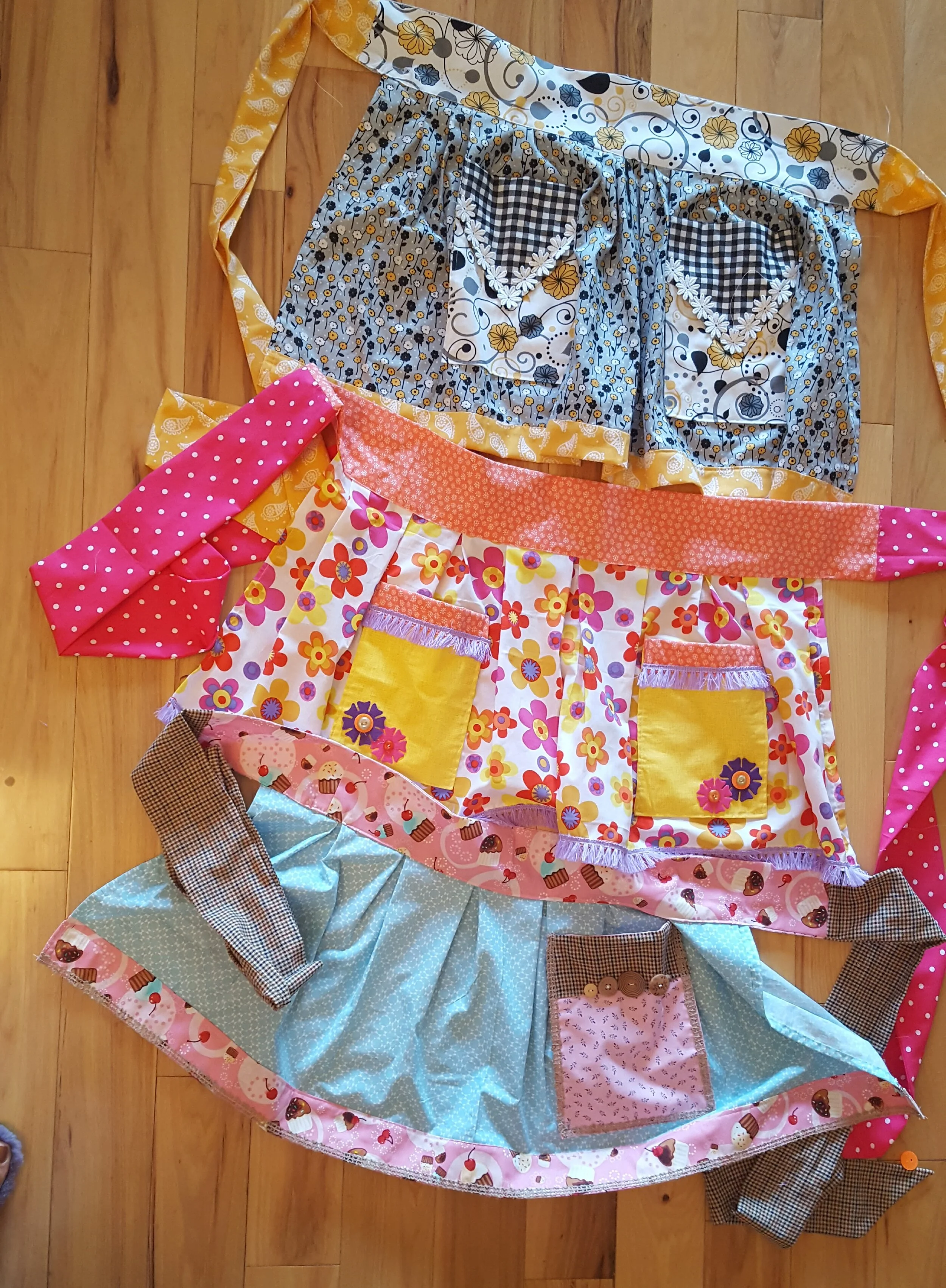 Kitchenwear Cherri Cider aprons