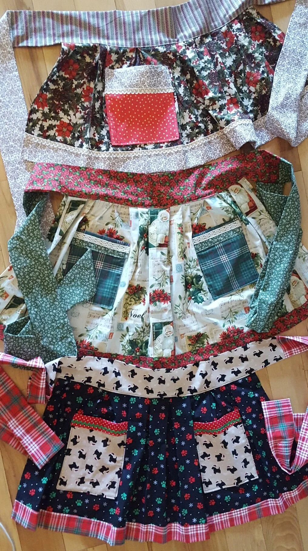 Merry Holiday cherri cider aprons