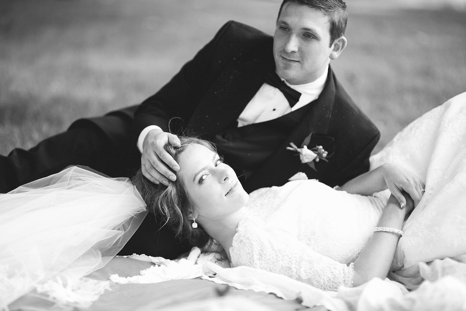 2-portland-oregon-vintage-black-and-white-wedding-christa-taylor-photography.jpg