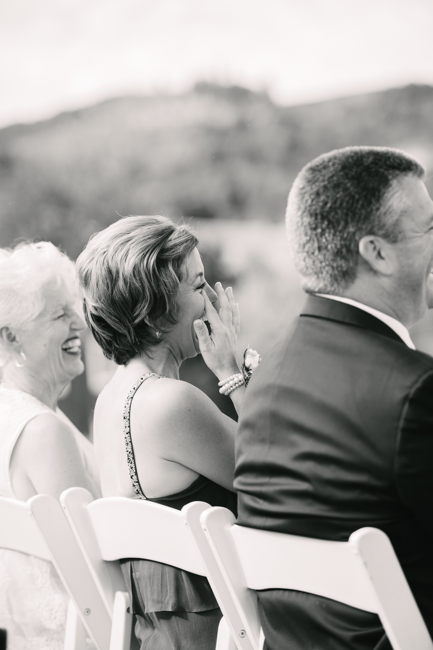 12-zenith-vineyard-wedding-portland-oregon-christa-taylor-photography.jpg