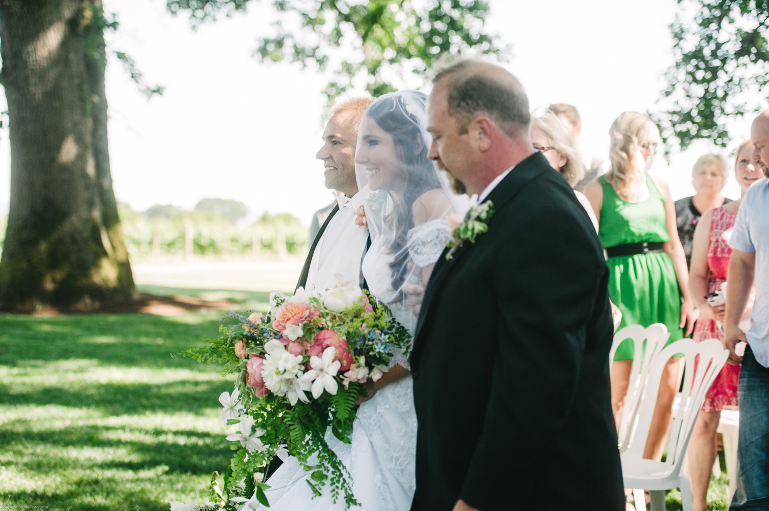 11-Postlewait_farms_wedding_christa_taylor_photography-73.jpg