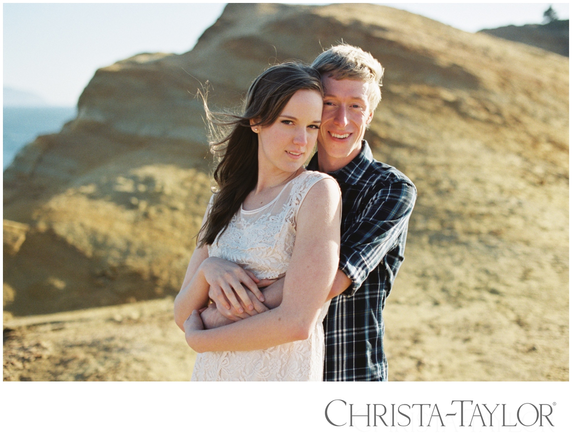 cape kiwanda engagement photos film_1098.jpg