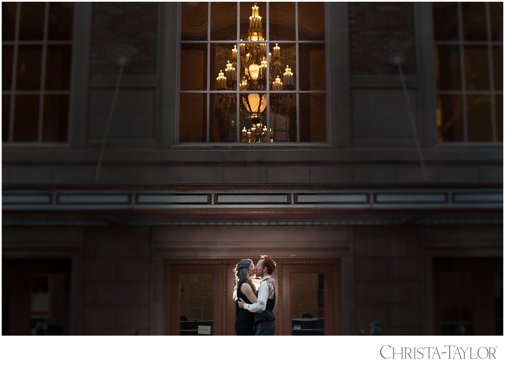 portland waterfront engagement photos_2420.jpg