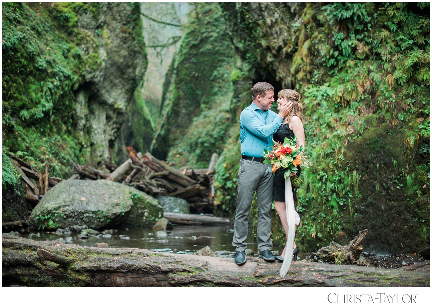 oneonta gorge engagement photos_2817.jpg