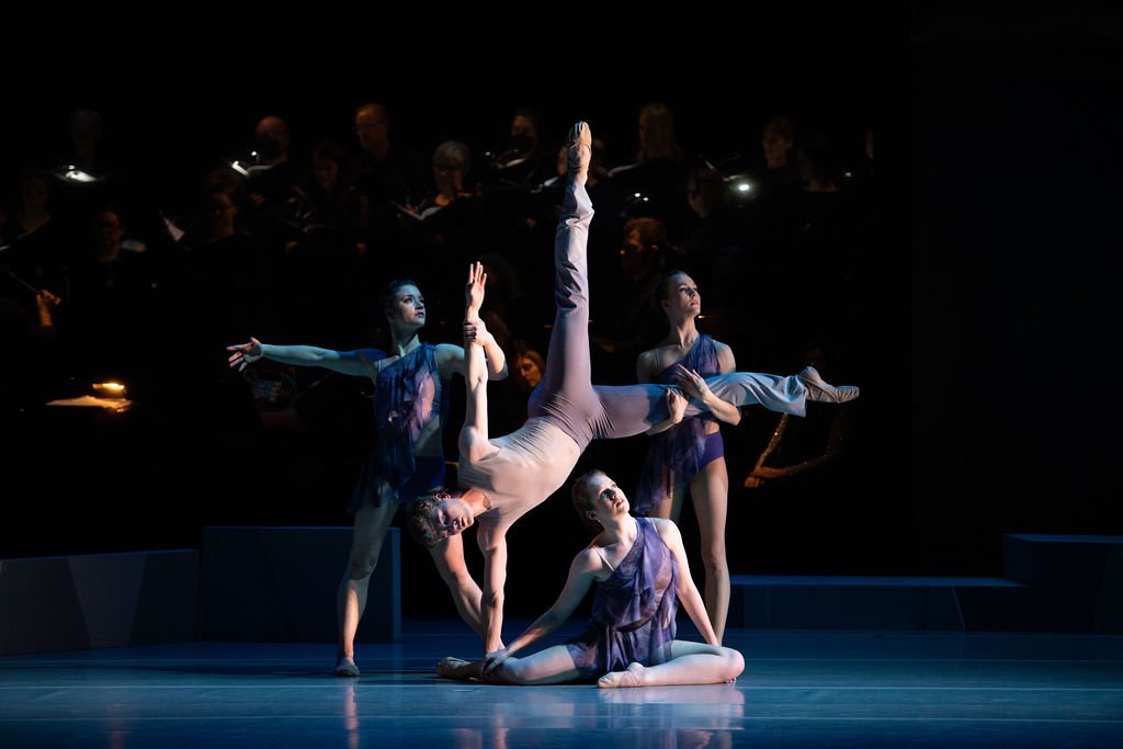 BalletDesMoines-2022-OfGravityandLight-Preview-23.jpg