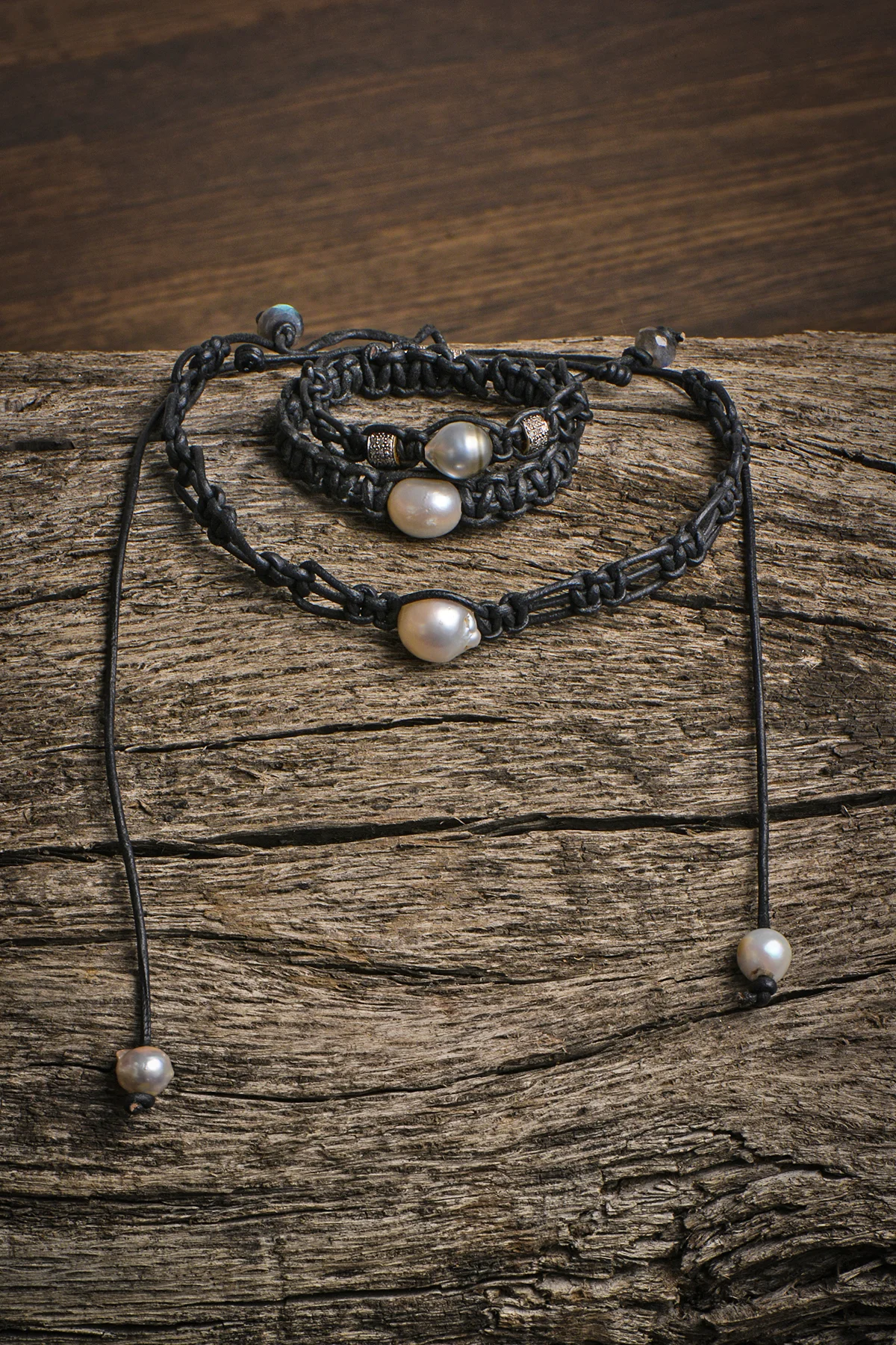 WHITE PEARL MACRAME CHOKER FULL.JPG