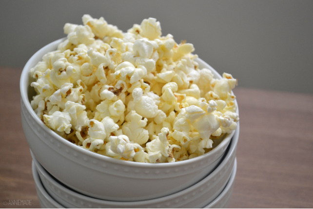 anniemade // Easy butter olive oil popcorn recipe