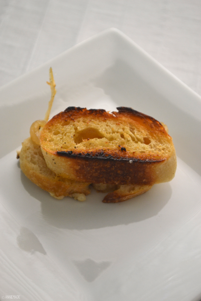 anniemade // Carmelized Onion and Bacon Grilled Cheese - Can be gluten-free