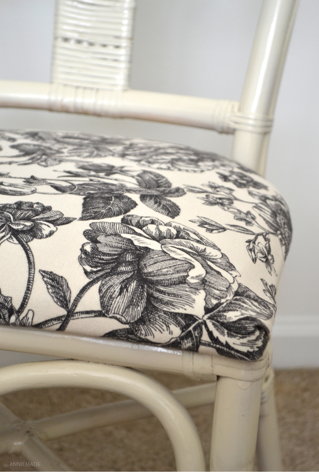 anniemade // DIY Pink Wicker Table and Chair Set Makeover - Spray paint and fabric re-do