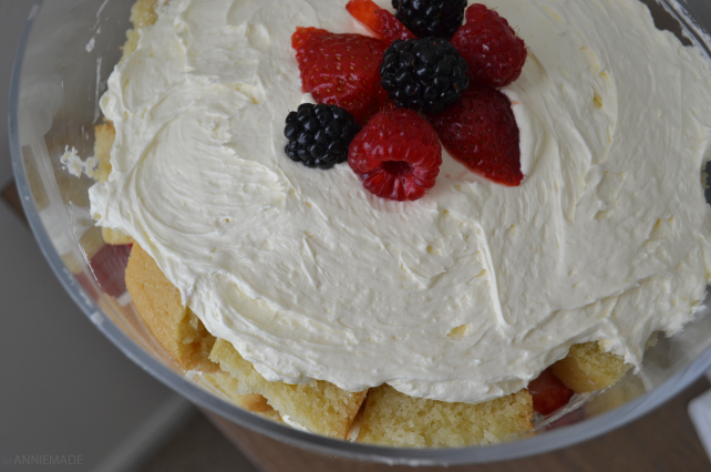 anniemade // Gluten-Free Triple Berry Yellow Cake Trifle Recipe