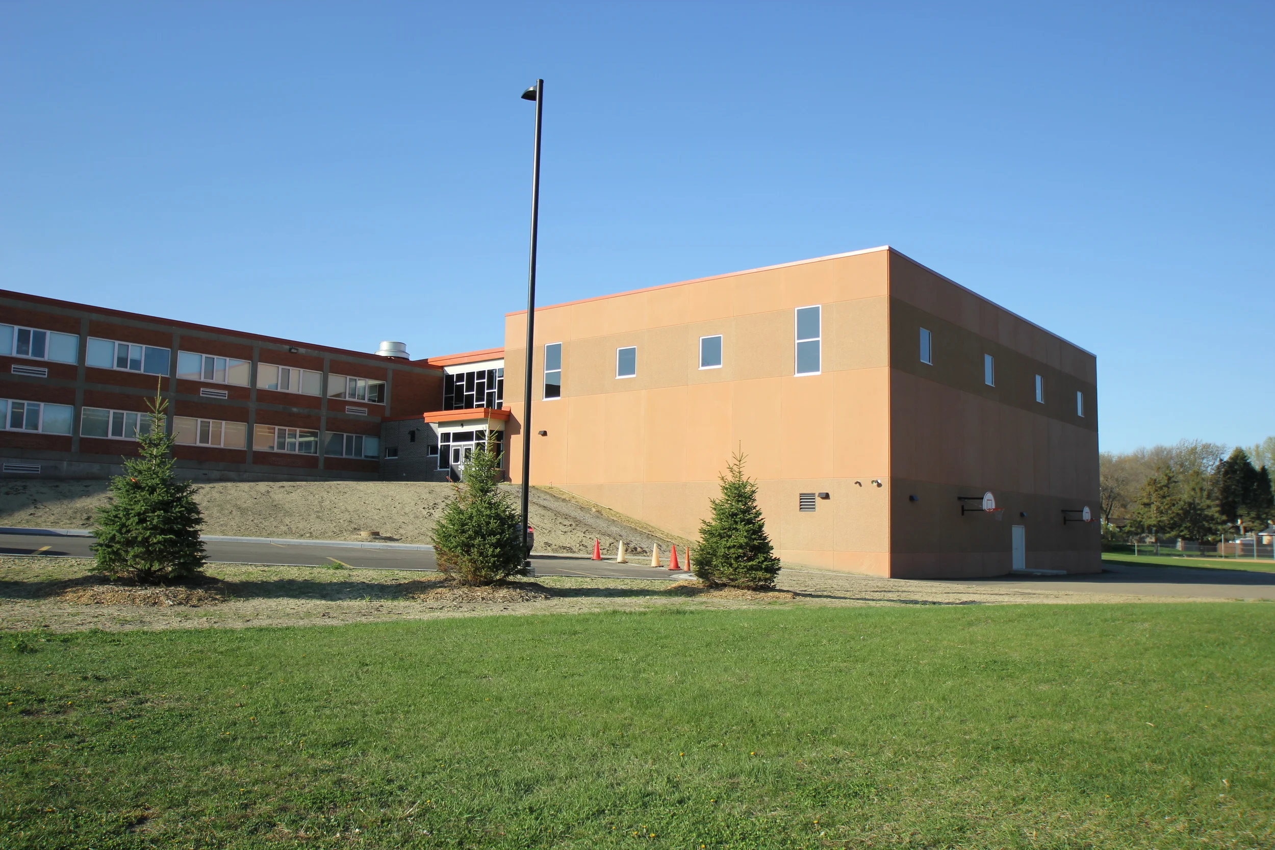 Lakeaires Elementary — Hallberg Engineering Inc