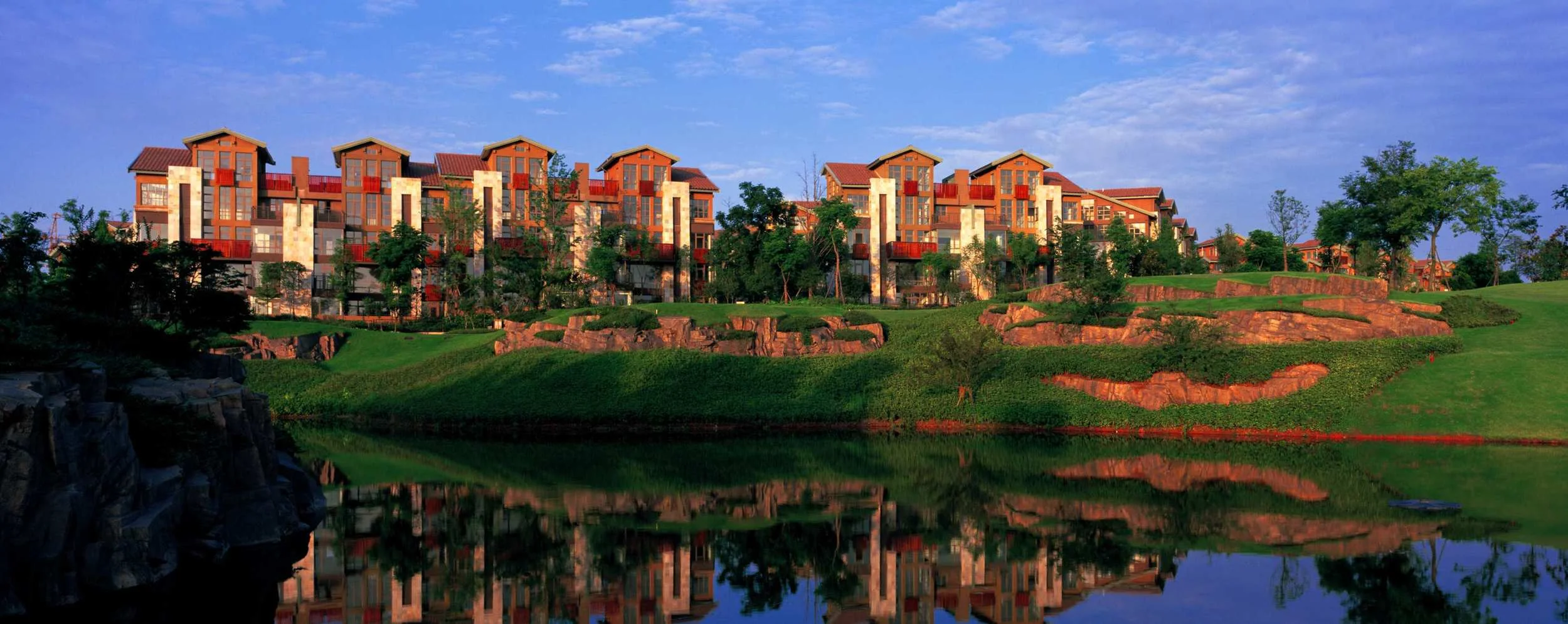 Condo 2.jpg