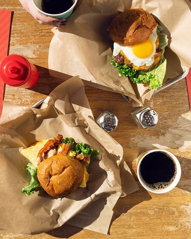 Start your weekend off right with this breakfast spread at our location in the Whole Foods Market in Wynnewood, PA. Open at 11 am!

#suburbbrunch #eatbrunch #breakfast #wholefoods #eaterphilly #wynnewoodpa #mainlineeats #kqburger