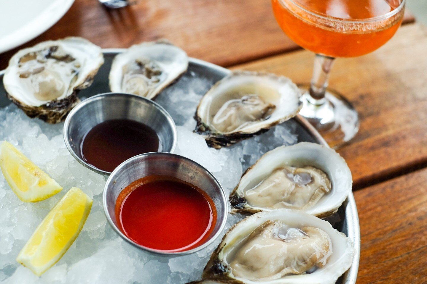 That Friday feeling is real. Feed it oysters and bubbles here at KQ - rain or shine!
