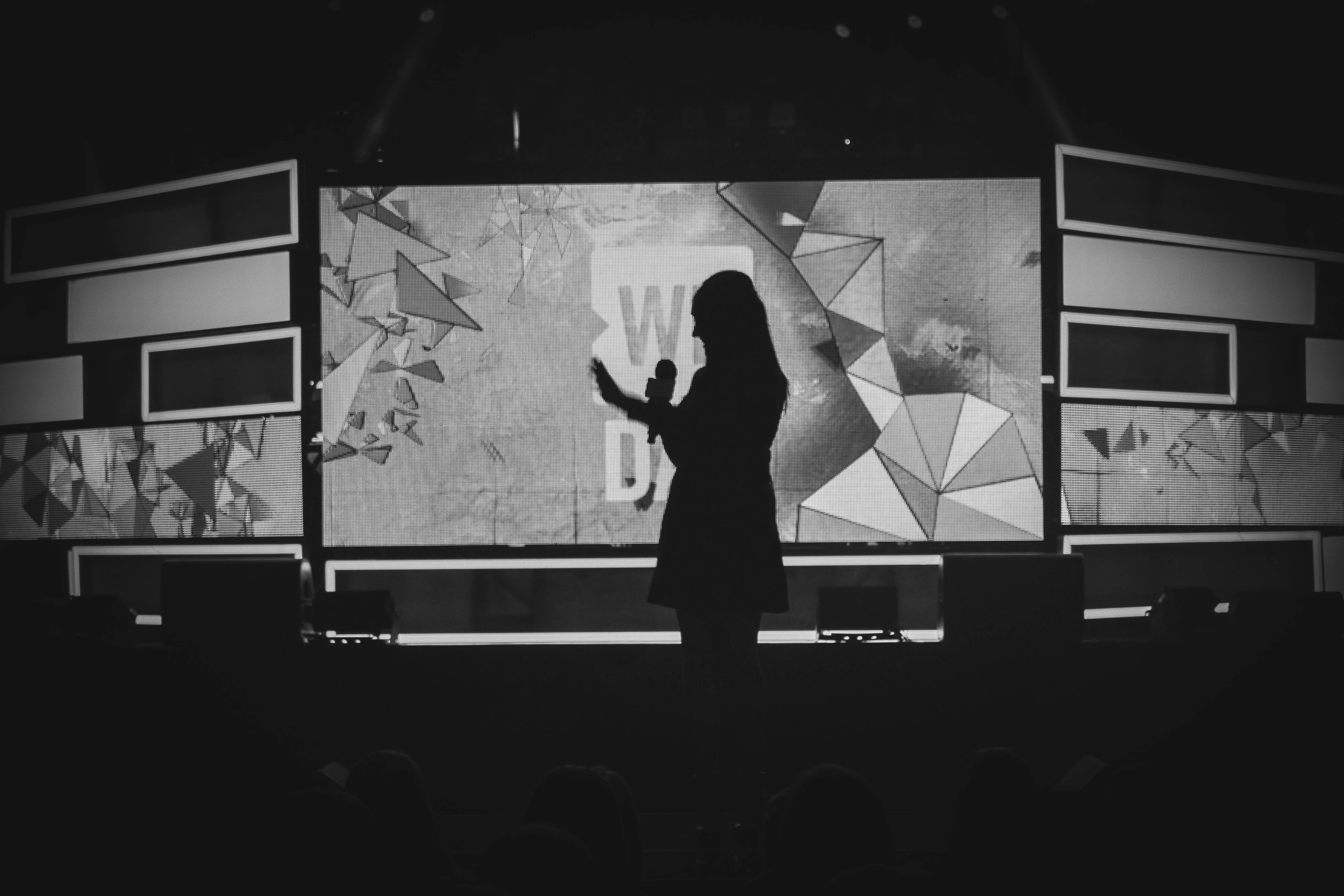 Paige Glazier about to do her thang in front of 20 000 people!