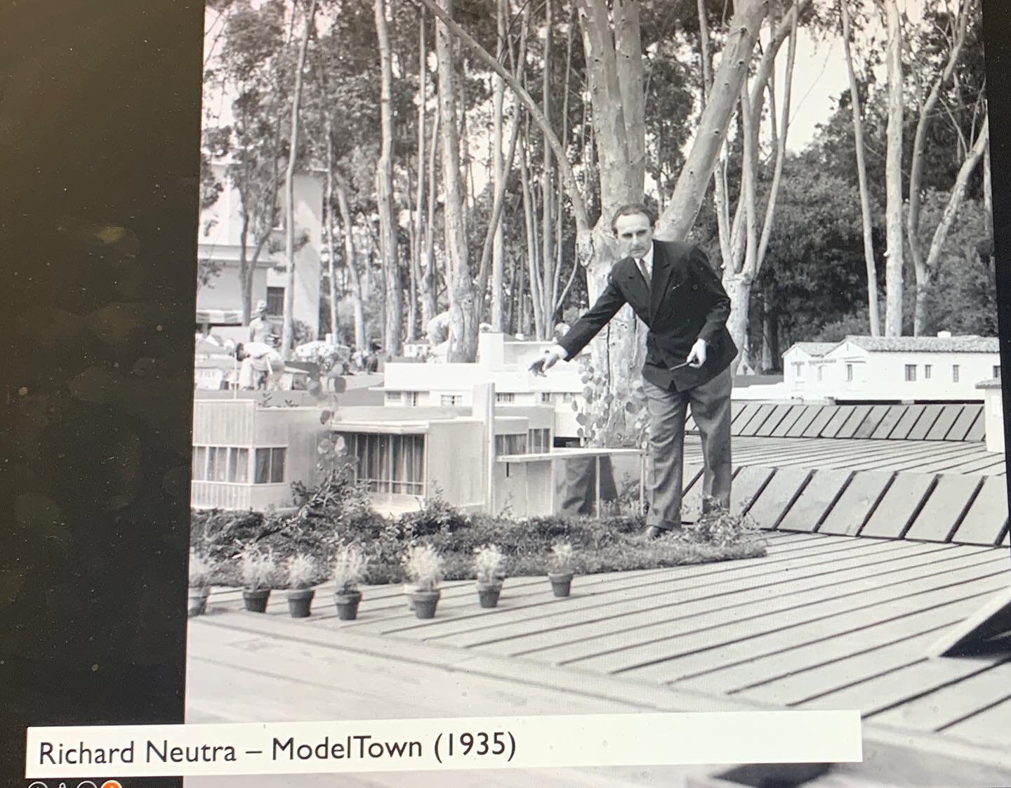 So deeply grateful for Keith&rsquo;s extraordinary talk about @modern_sandiego What a remarkable conclusion to my intersession class! #modernarchitecture #modernism #arch121