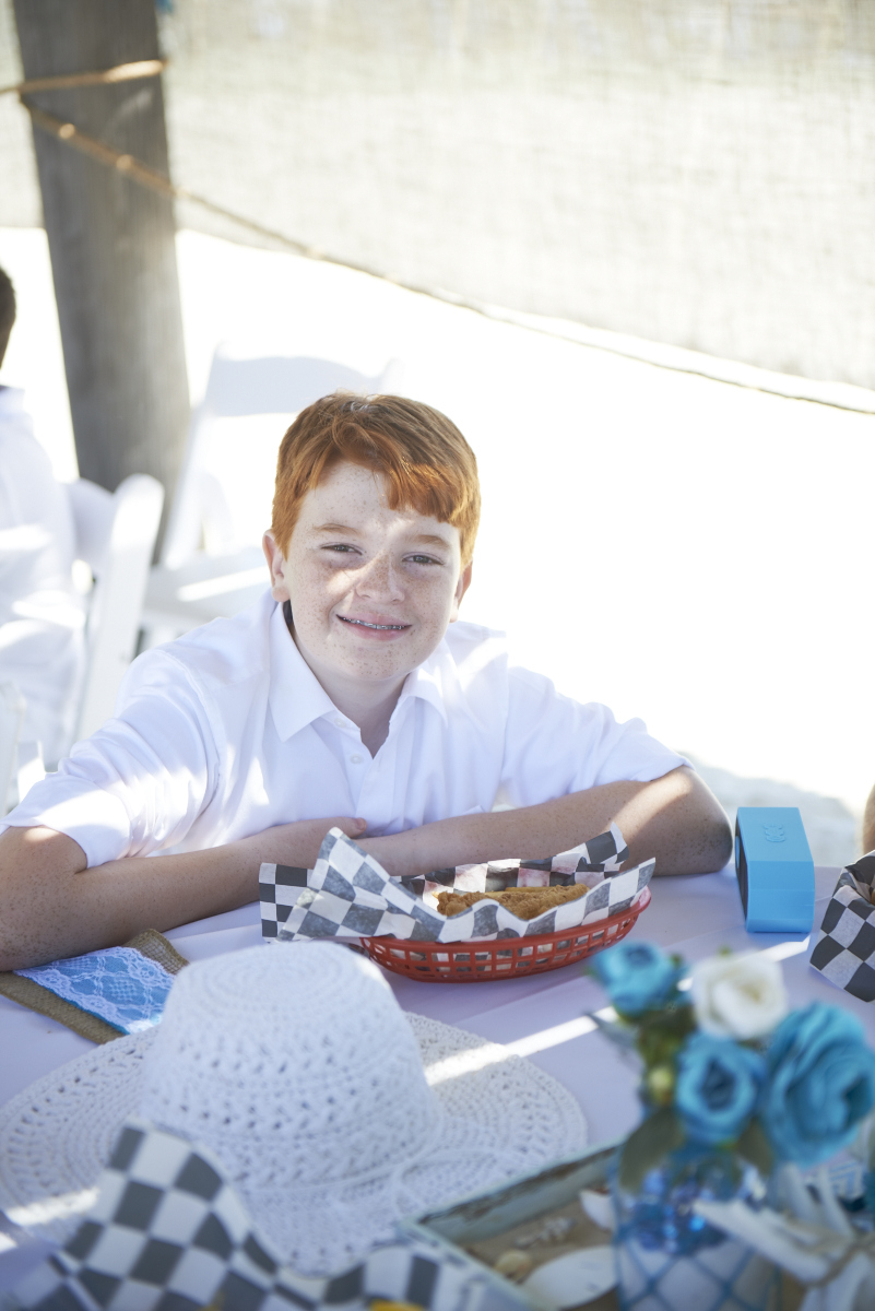 2015_8_8_TRAVIS_&_JULIE_WEDDING_IMG1078.jpg