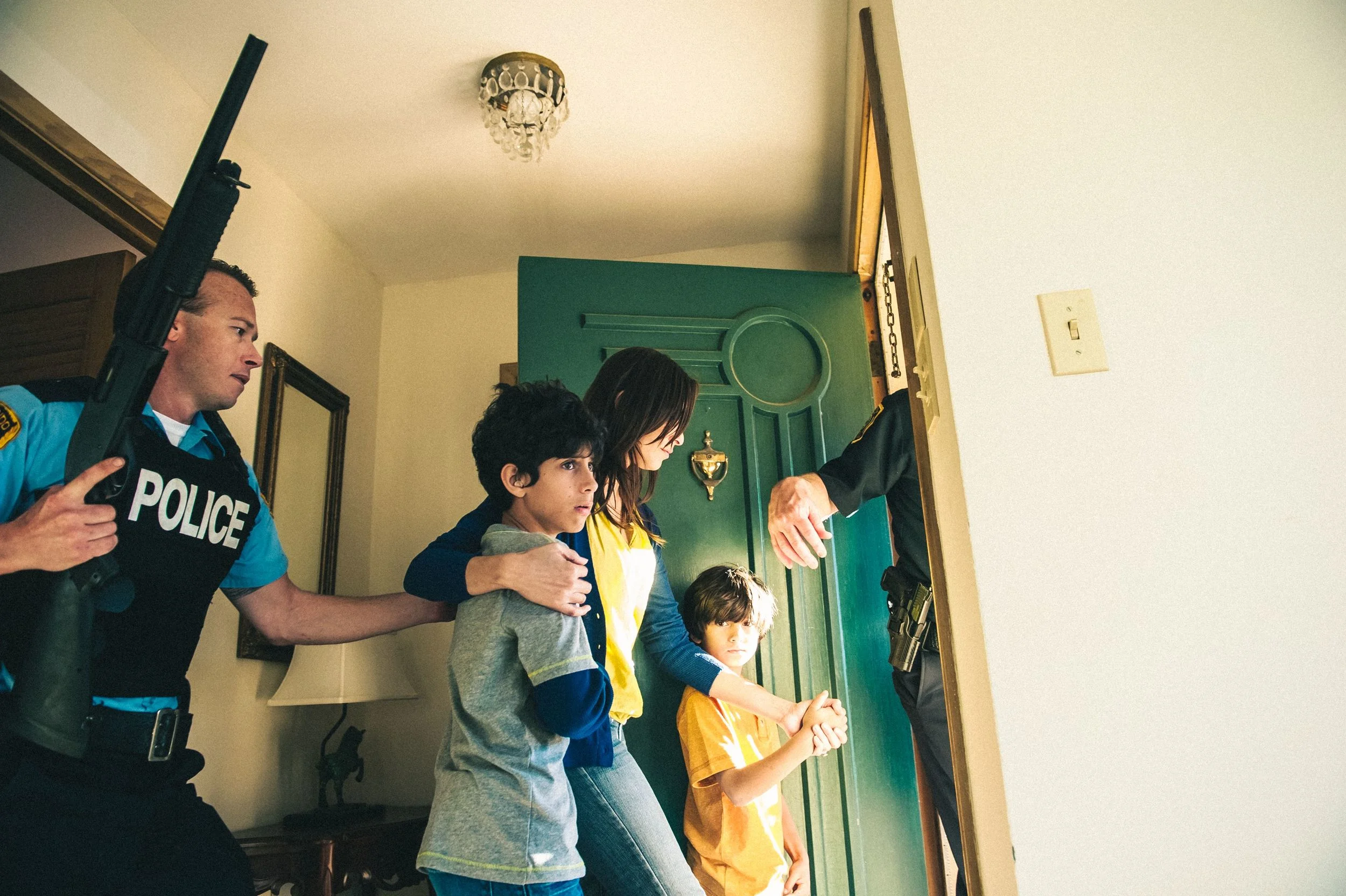 A scene from 99 Homes