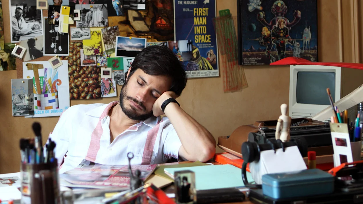Gael Garcia Bernal on the campaign trail in Larrain's Oscar-nominee 'No'
