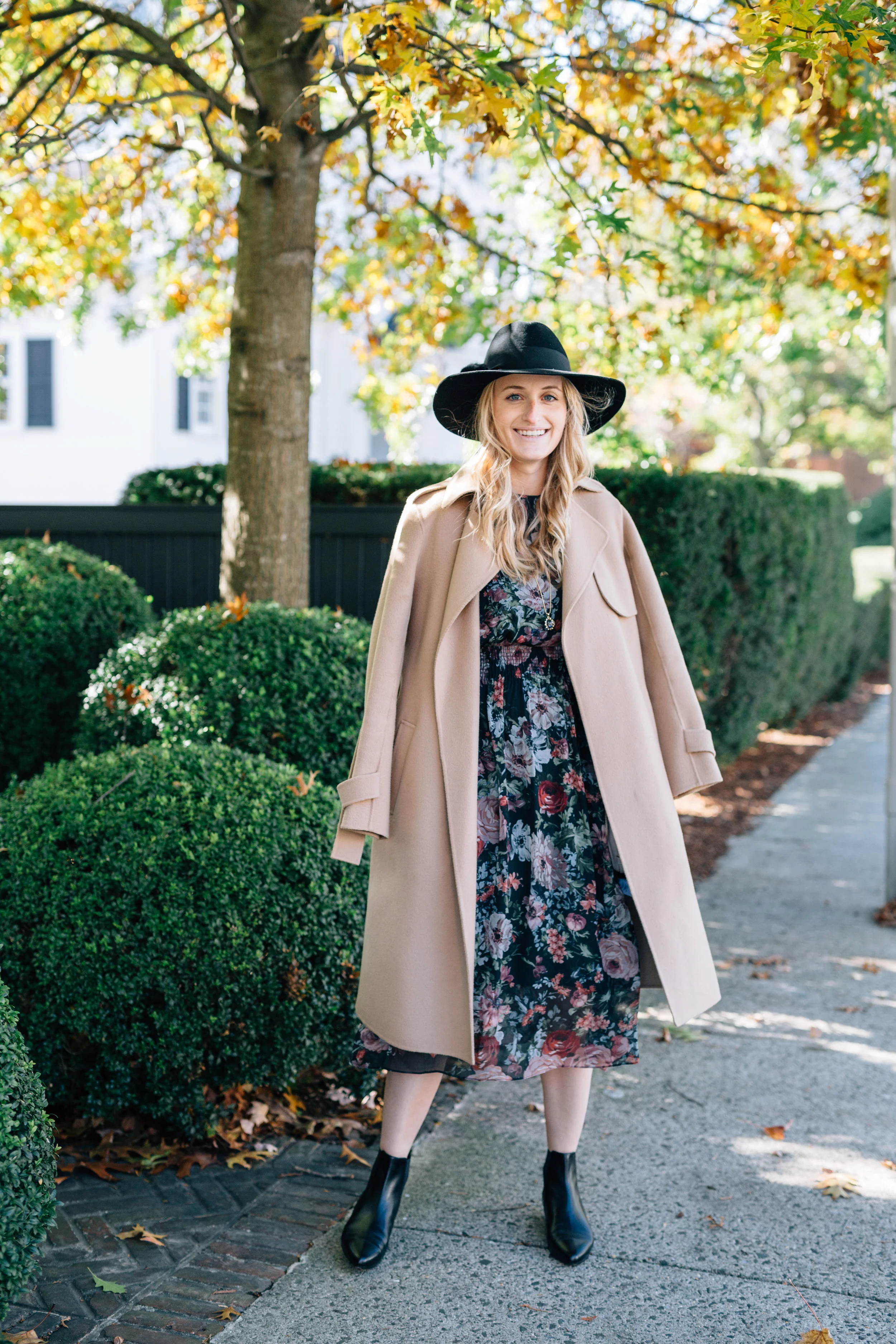 STEPHANIETROTTA-THEGIRLGUIDE.jpg