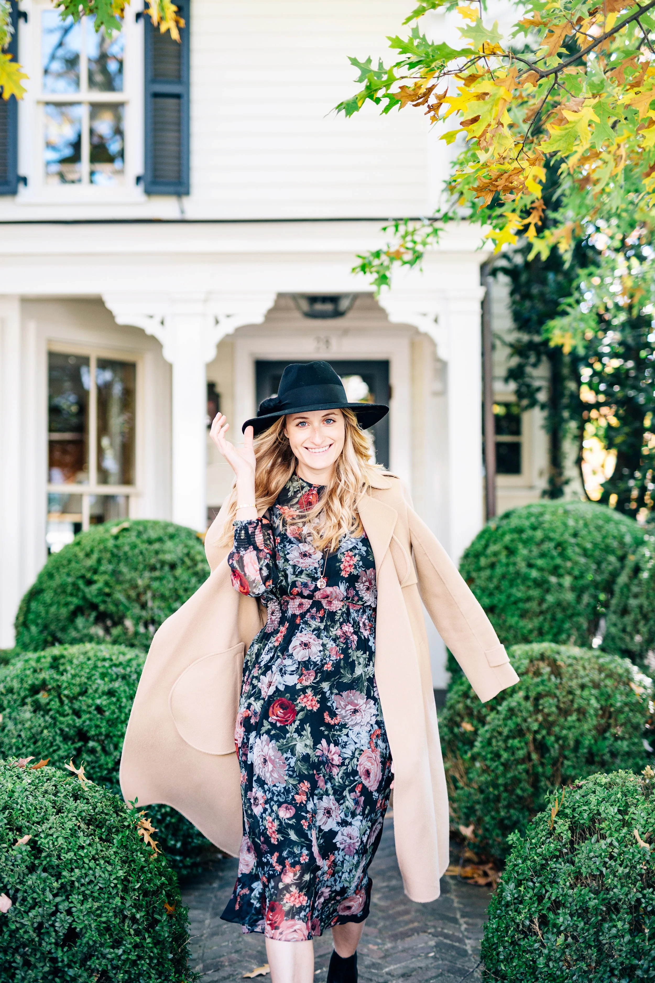 THEGIRLGUIDE-STEPHANIETROTTA.jpg